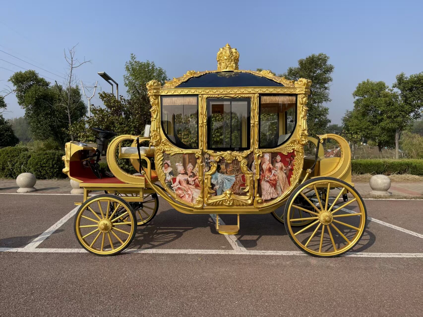 Golden Royal Horse Carriage - 图片 2