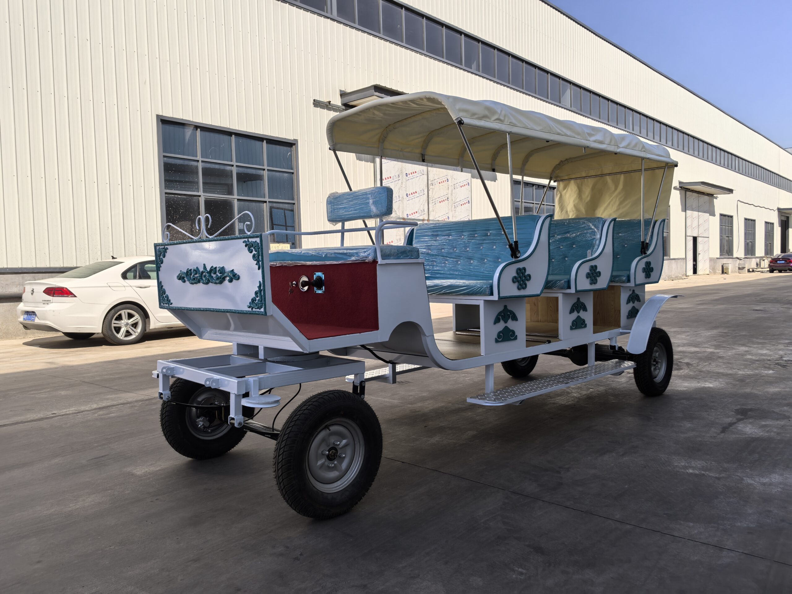 White Sightseeing Carriage - 图片 2